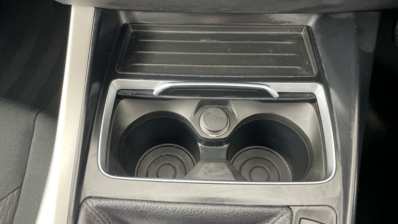 BMW 1 Series 118i [1.5] SE 5dr [Nav] Petrol Hatchback